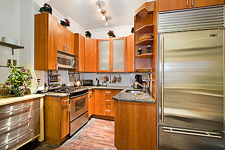 132 East 38th Street Kitchen