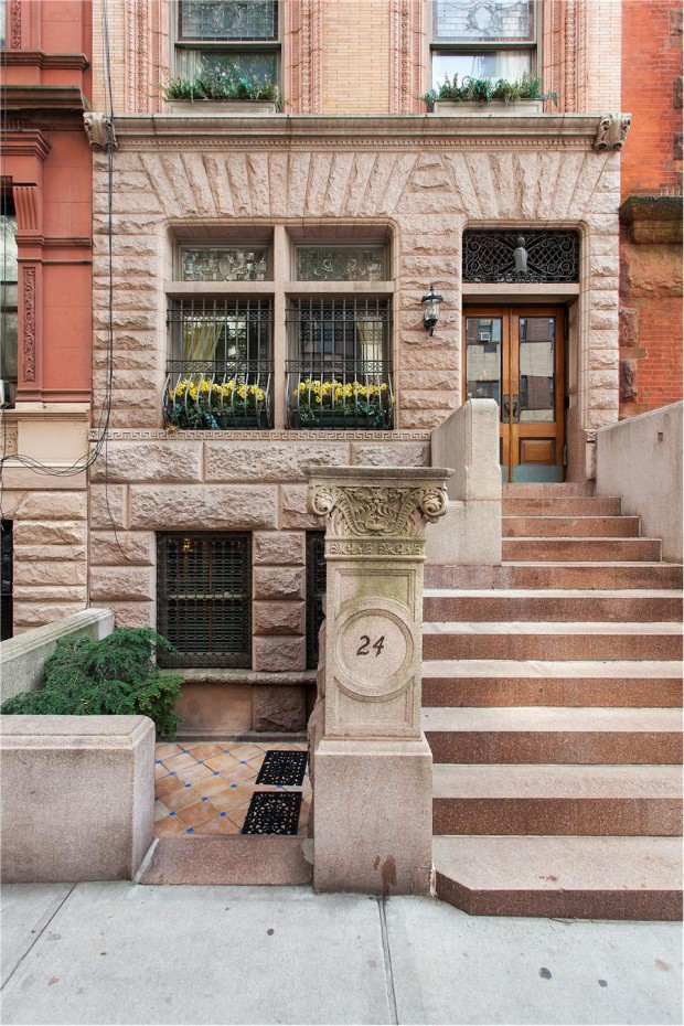 24 West 71st Street